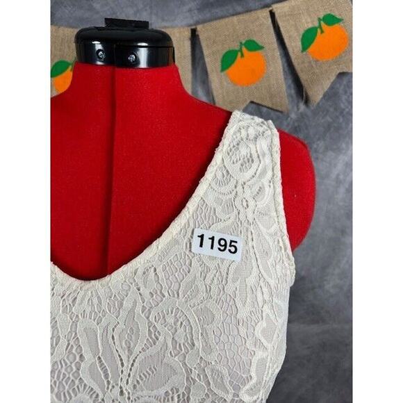 Maurices Sleeveless Dress With Lace Upper Size Large - Picture 8 of 8